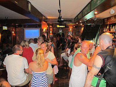 a busy night - koh tao